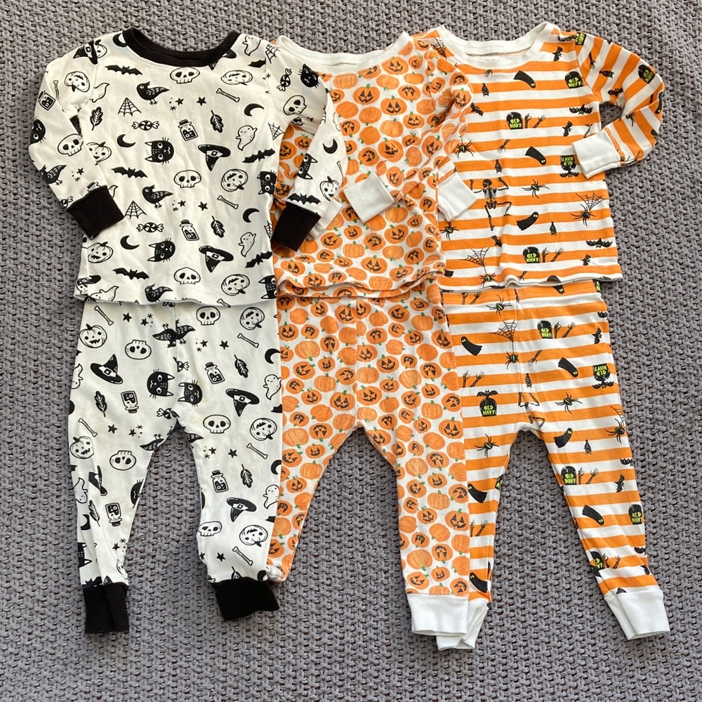 Toddler Halloween pajamas bundle